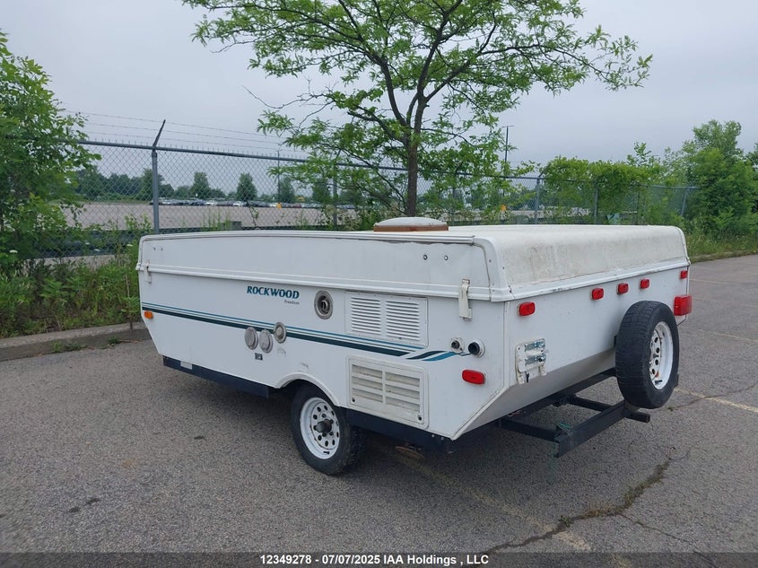 4X4CFM4164V260142 2004   photo no. 3