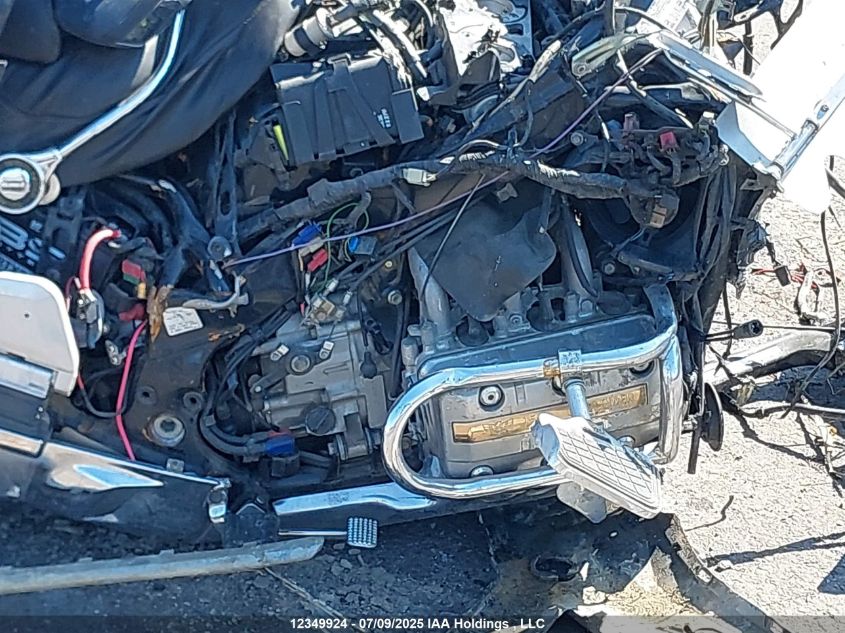 1996 Honda Gl1500 Se VIN: 1HFSC2259TA800546 Lot: 12349924