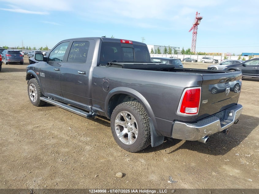 1C6RR7VT4HS672935 2017 RAM 1500 photo no. 3