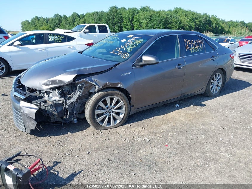 4T1BD1FK1HU208433 2017 TOYOTA CAMRY photo no. 2