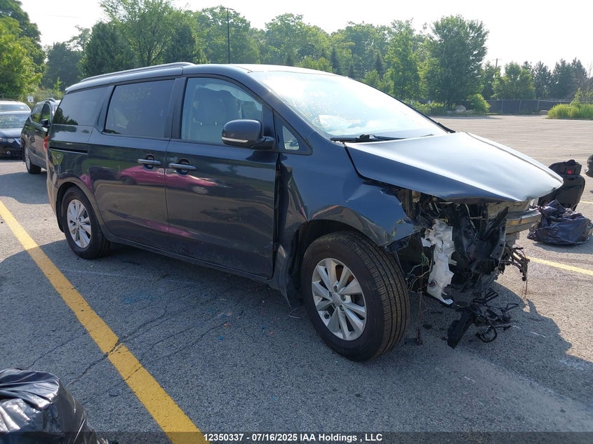 KNDMB5C15H6270055 2017 Kia Sedona Lx auction photo 1