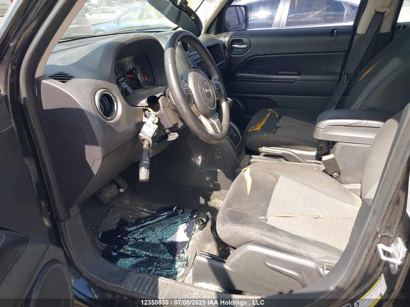 1J4NT2GB4BD224748 2011 JEEP LIBERTY (PATRIOT) photo no. 6