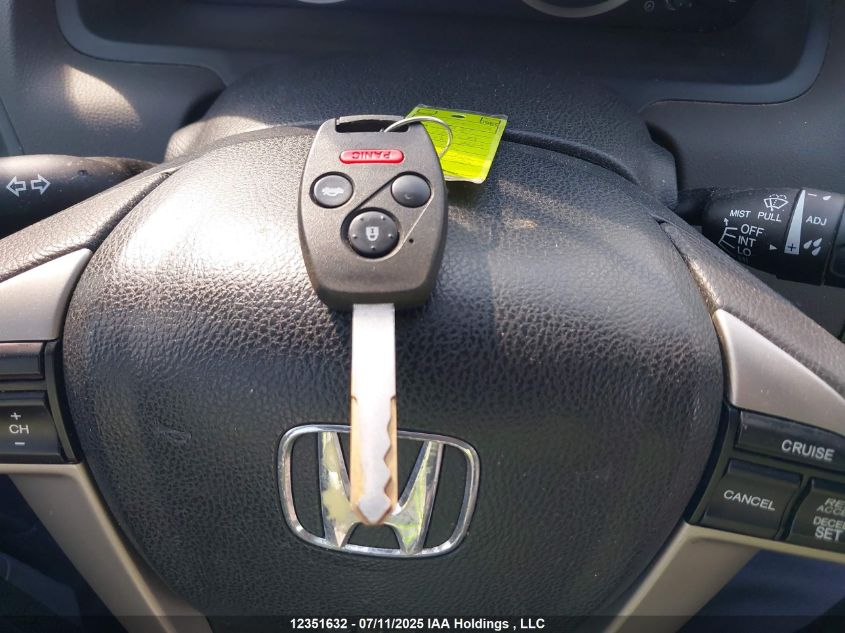 2008 Honda Accord Lx VIN: 1HGCP26358A815825 Lot: 12351632