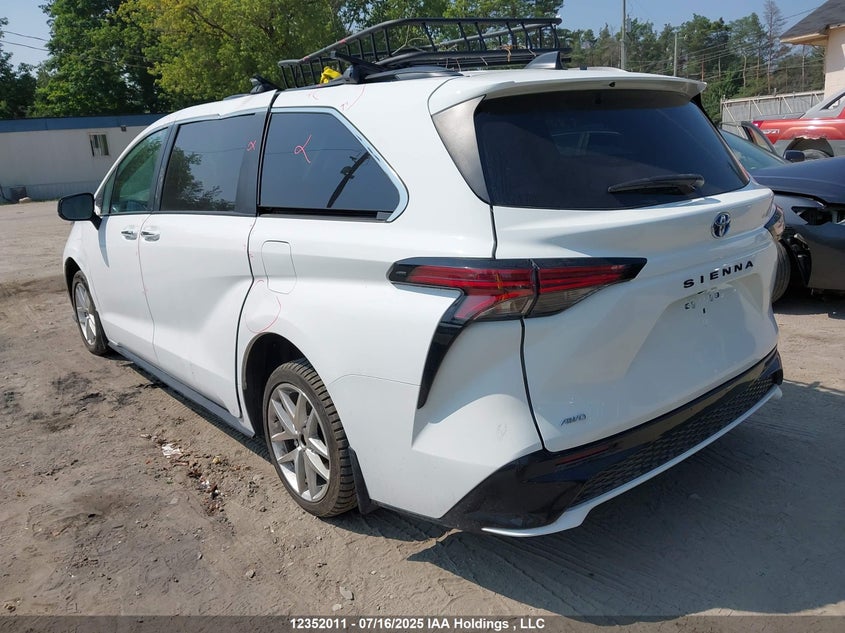 5TDGSKFC6RS128792 2024 TOYOTA SIENNA photo no. 3