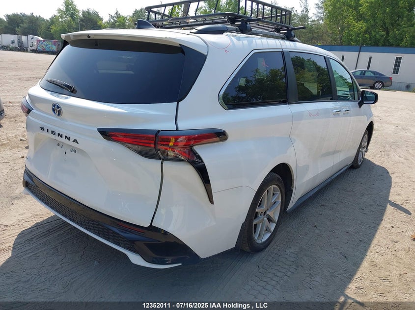 5TDGSKFC6RS128792 2024 TOYOTA SIENNA photo no. 4