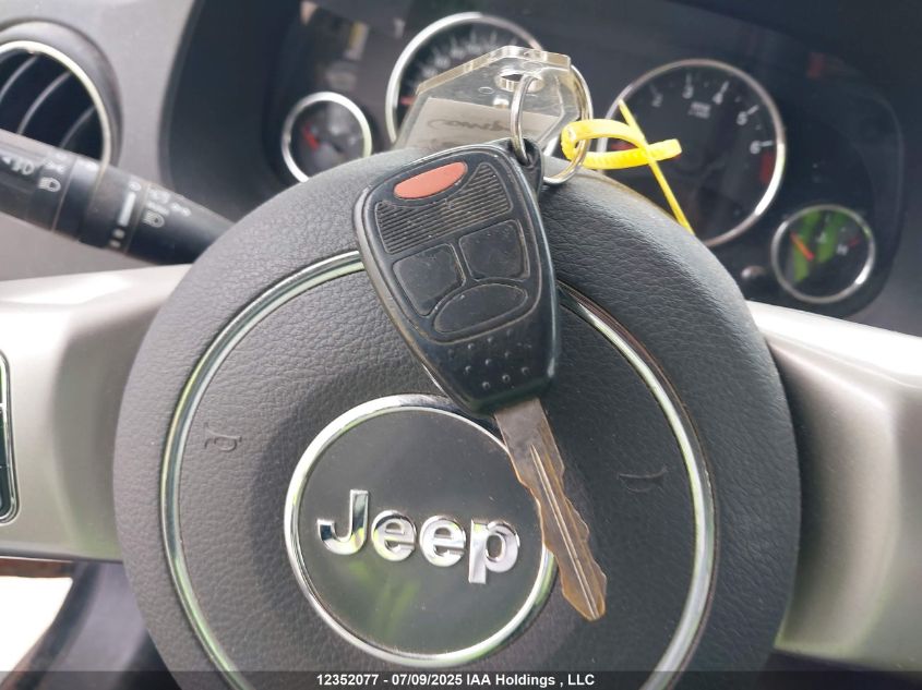 2013 Jeep Compass Limited VIN: 1C4NJDCB8DD173304 Lot: 12352077