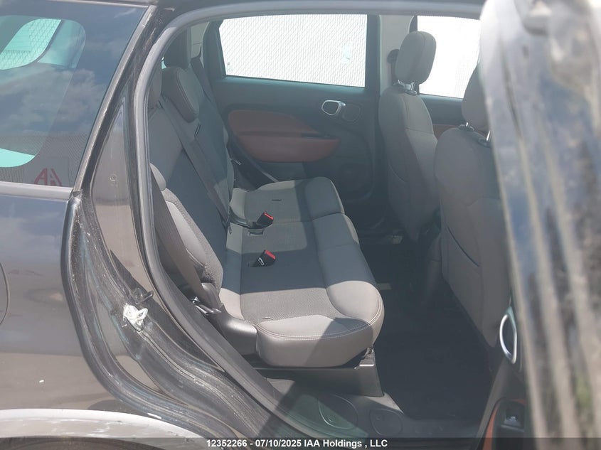 2014 Fiat 500L Trekking VIN: ZFBCFADH8EZ026319 Lot: 12352266