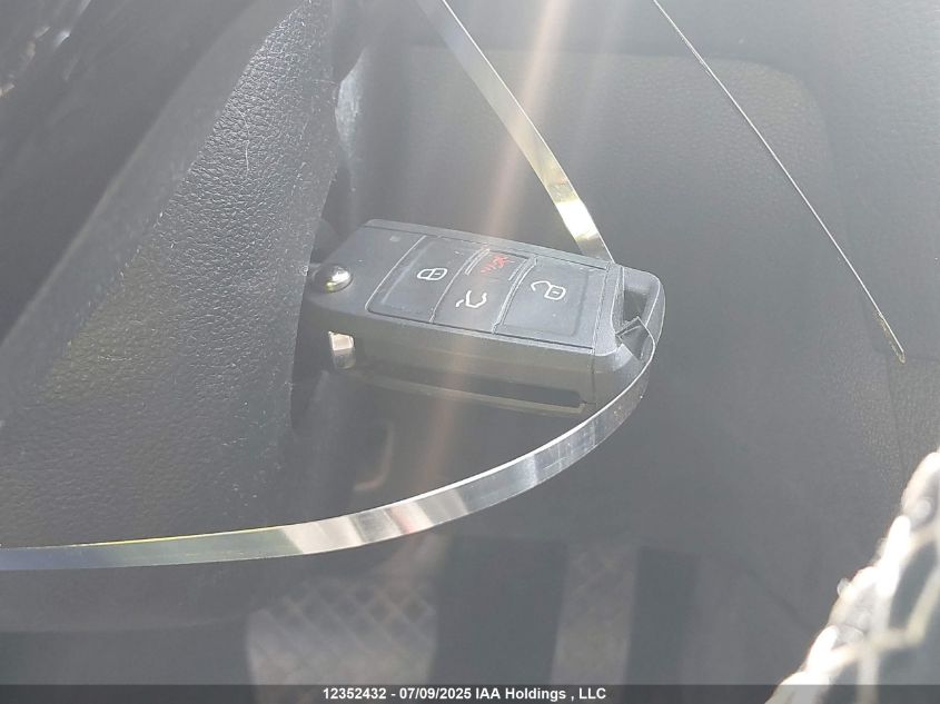 2020 Volkswagen Golf VIN: 3VWG57AU9LM017016 Lot: 12352432