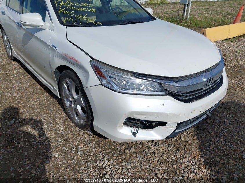 2017 Honda Accord Touring Hybrid VIN: JHMCR6F7XHC800498 Lot: 12352710
