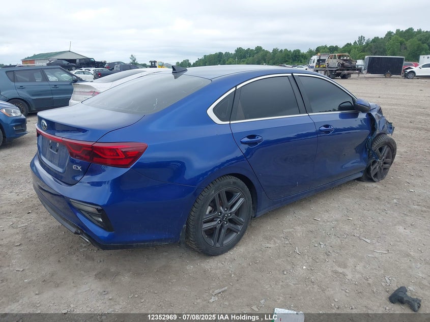 3KPF54AD8ME334780 2021 KIA FORTE photo no. 4