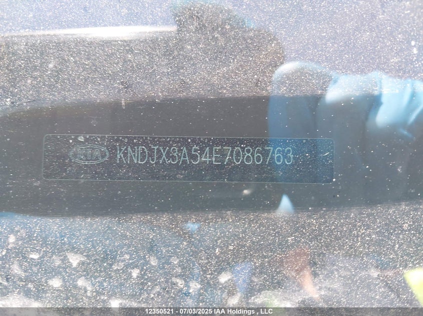 2014 Kia Soul Sx/Sx Luxury/Two-Tone Fathom Blue/White Special Edition/Two-Tone Inferno Red VIN: KNDJX3A54E7086763 Lot: 12350521X