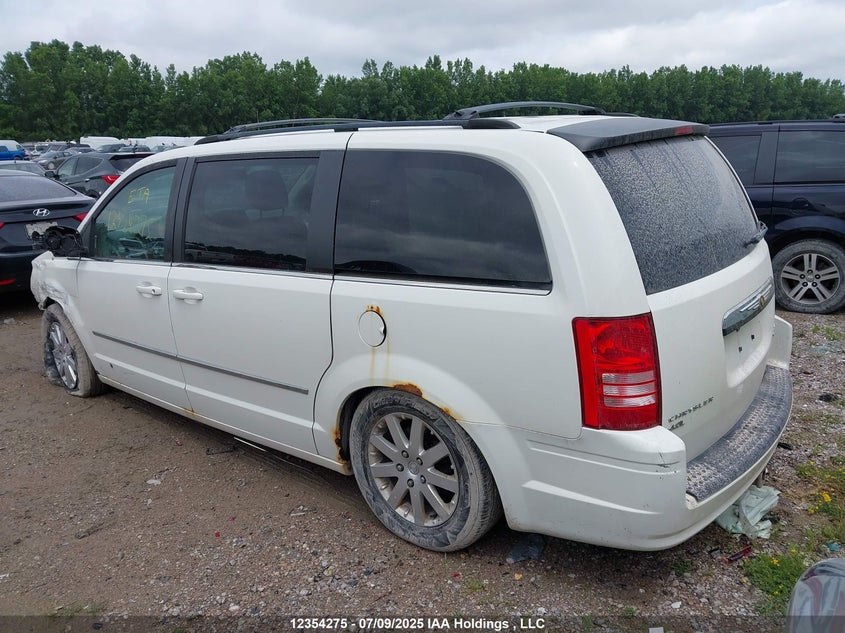 2A4RR5DX1AR124250 2010 CHRYSLER TOWN & COUNTRY photo no. 3