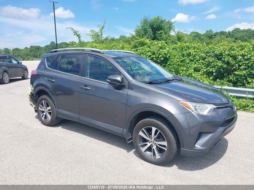 2T3ZFREV8JW498198 2018 Toyota Rav4 Le auction photo 1