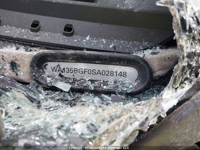 2025 Audi Sq6 E-Tron Technik VIN: WA135BGF0SA028148 Lot: 12356437