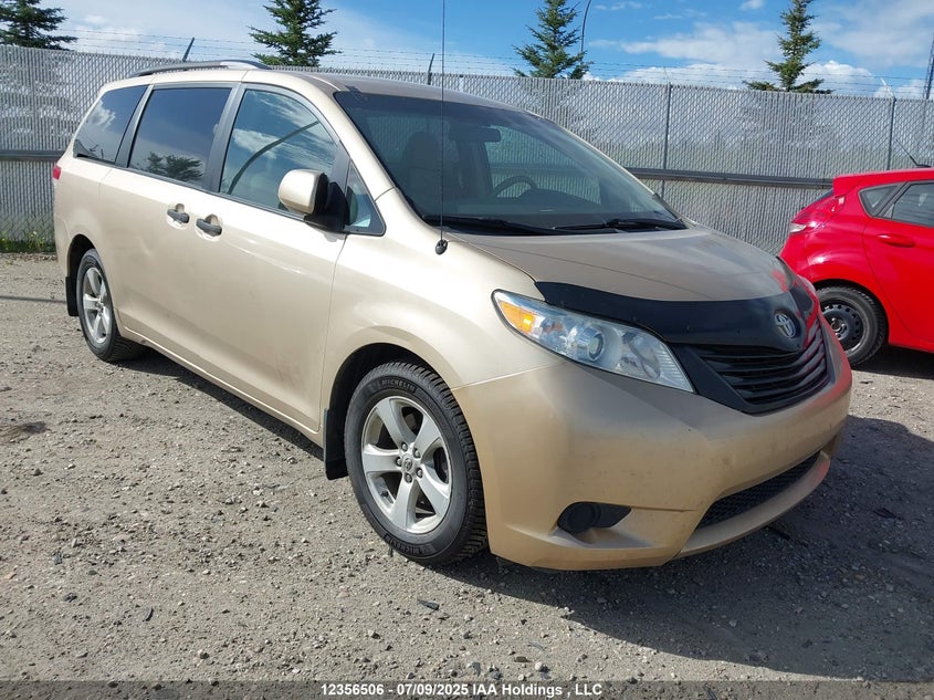 5TDZK3DCXBS136322 2011 TOYOTA SIENNA photo no. 22