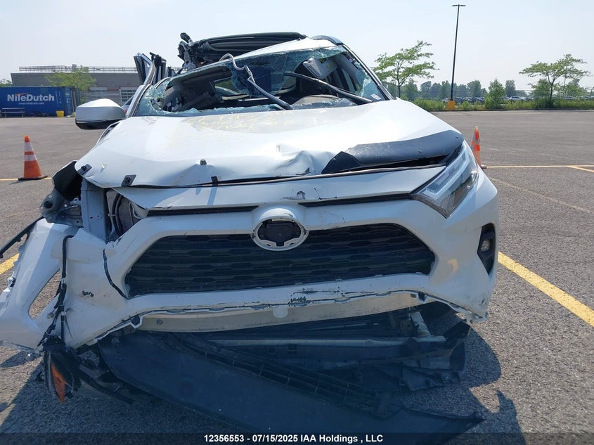 2T3RWRFV0RW218400 2024 TOYOTA RAV 4 photo no. 13