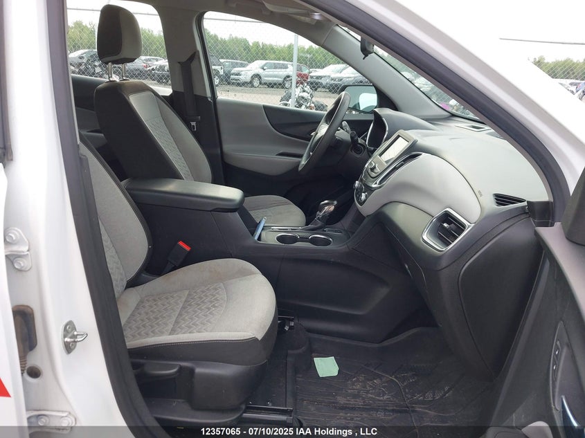 2GNAXSEV3N6106741 2022 CHEVROLET EQUINOX photo no. 5