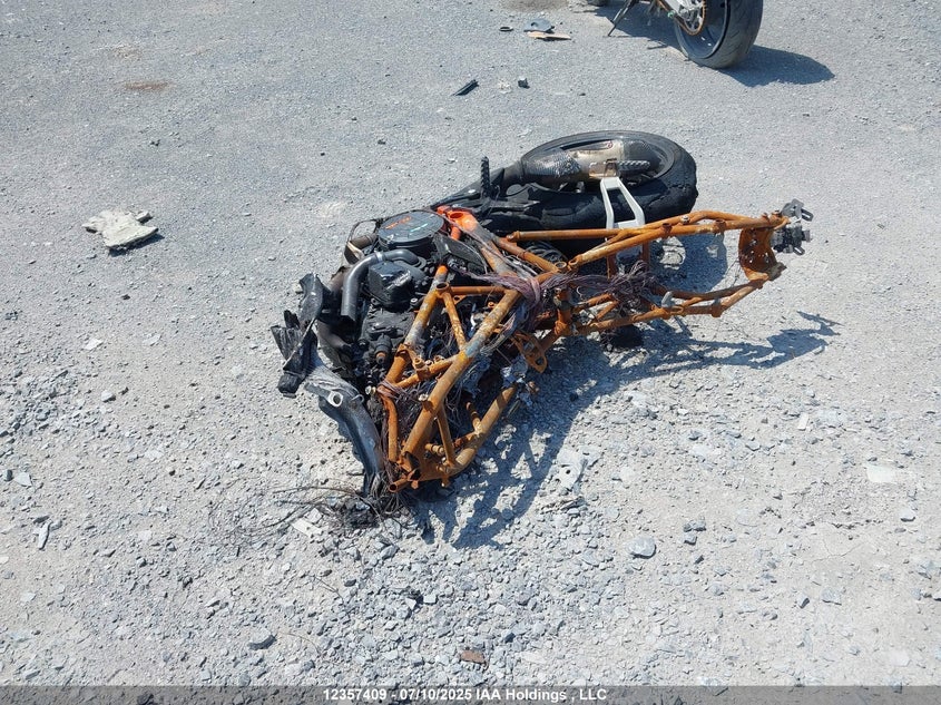 VBKV39405GM937259 2016 KTM  photo no. 2
