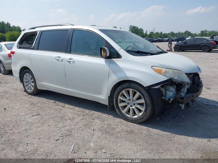 5TDDK3DCXBS005126 2011 Toyota Sienna Limited 7 Passenger auction photo 1