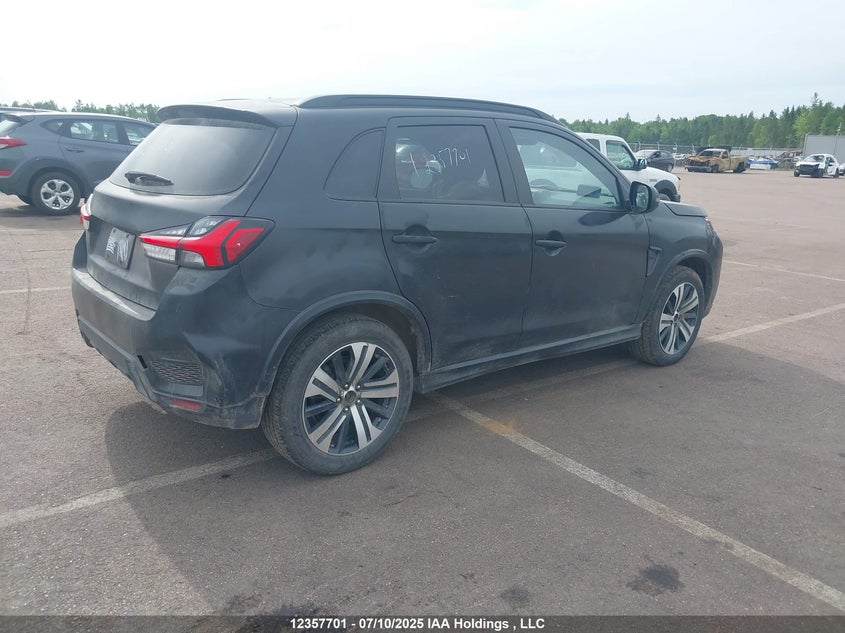JA4AJVAW7RU600385 2024 MITSUBISHI RVR photo no. 4