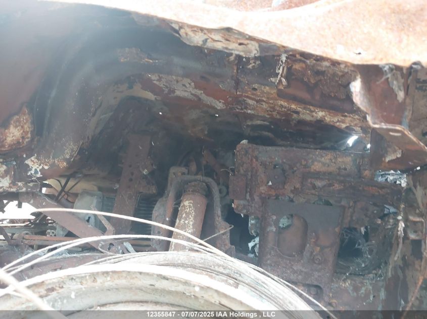 2011 Isuzu Dsl Reg VIN: JALE5W166B7300213 Lot: 12355847X