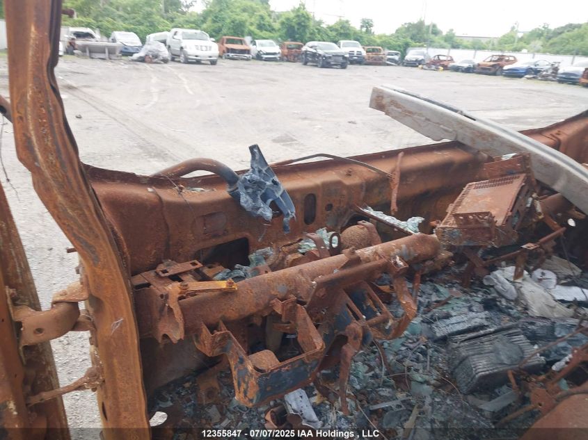 2011 Isuzu Dsl Reg VIN: JALE5W166B7300213 Lot: 12355847X