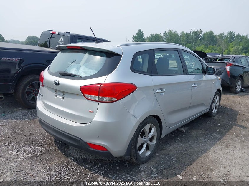 2015 Kia Rondo VIN: KNAHT8A34F7076268 Lot: 12358678