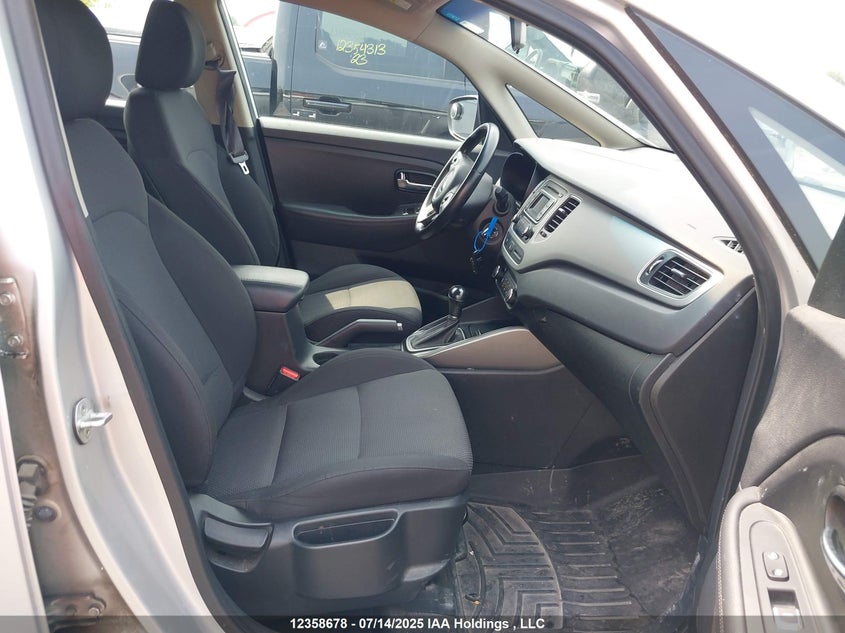 2015 Kia Rondo VIN: KNAHT8A34F7076268 Lot: 12358678