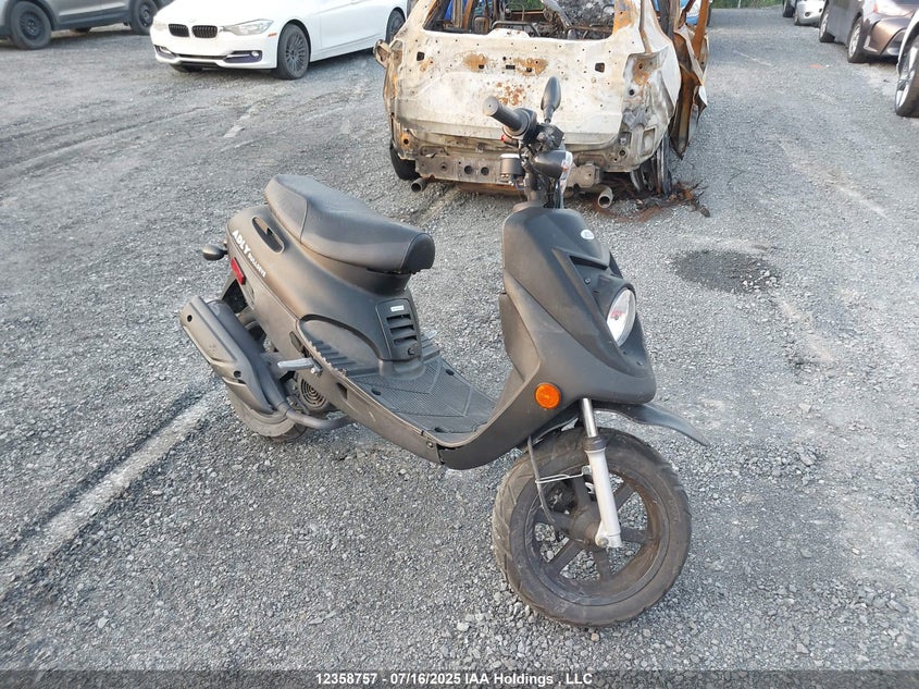 RFLDC0516MA006877 2021 Adly Scooter auction photo 1