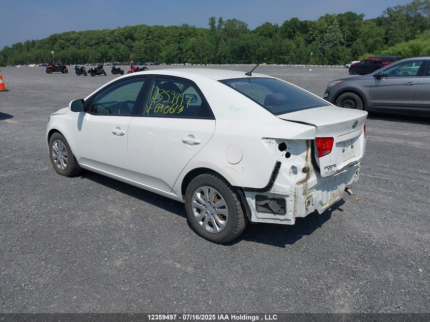 2013 Kia Forte VIN: KNAFT4A28D5690613 Lot: 12359497