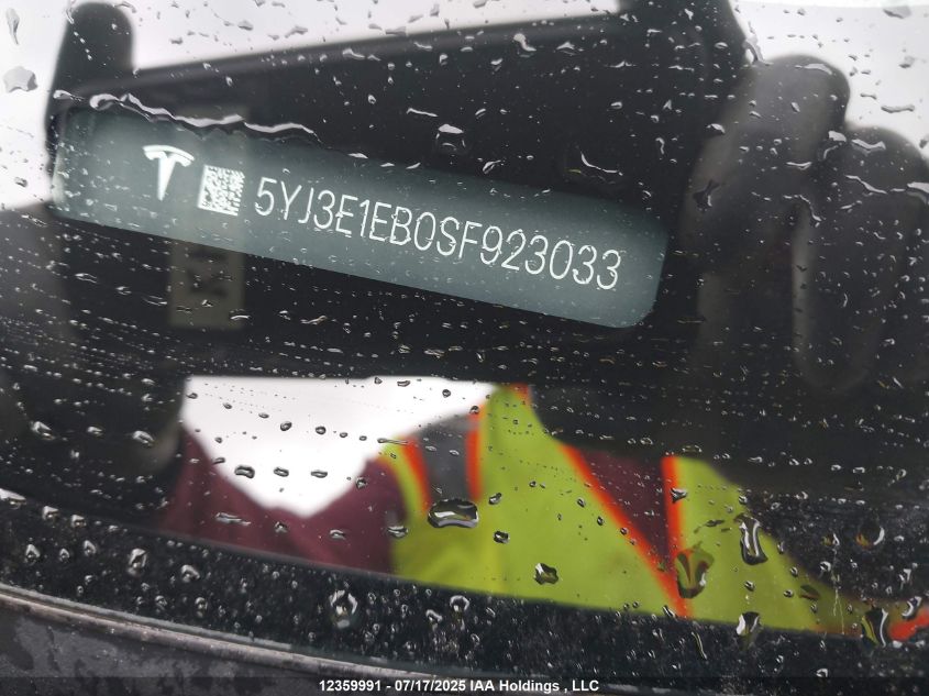 2025 Tesla Model 3 VIN: 5YJ3E1EB0SF923033 Lot: 12359991