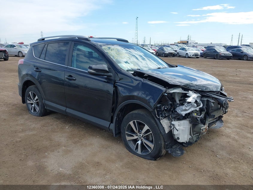 2T3BFREV2JW768043 2018 Toyota Rav4 Le auction photo 1