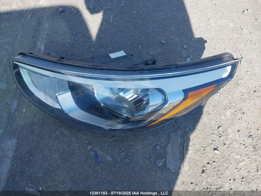 VOLKSWAGEN GOLF GTI 2016 3VW4T7AU8GM054119 Photo 12