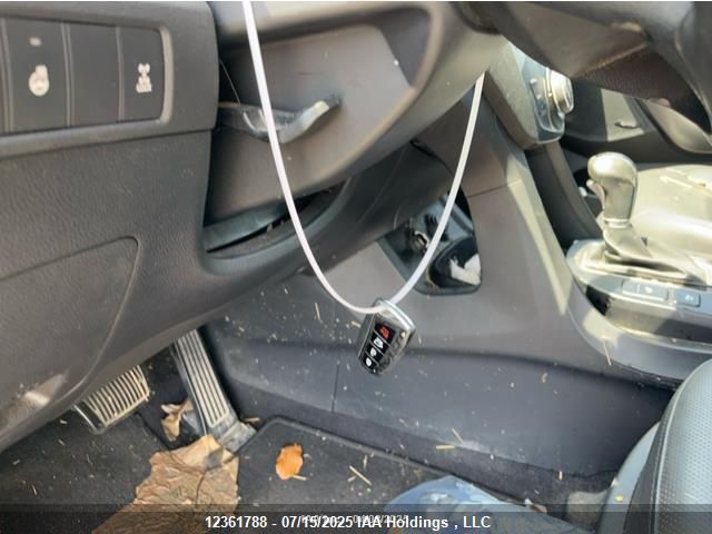 2017 Hyundai Santa Fe Sport 2.4 Luxury VIN: 5XYZUDLB8HG442370 Lot: 12361788