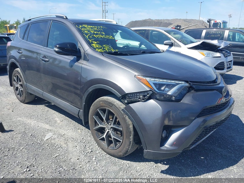 2T3JFREV5JW707653 2018 Toyota Rav4 Se auction photo 1