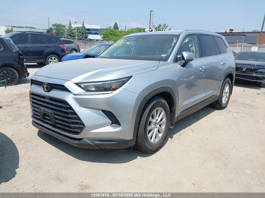 5TDAAAB53SS093368 2025 TOYOTA HIGHLANDER photo no. 2