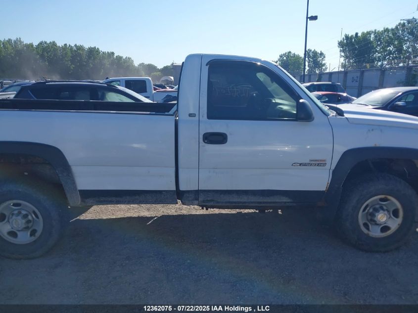 2005 Chevrolet Silverado K2500 Heavy Duty VIN: 1GCHK24295E194798 Lot: 12362075
