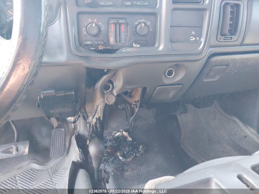 2005 Chevrolet Silverado K2500 Heavy Duty VIN: 1GCHK24295E194798 Lot: 12362075