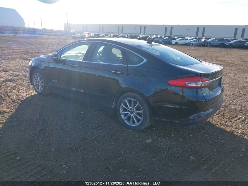 3FA6P0LU0HR127840 2017 FORD FUSION photo no. 3