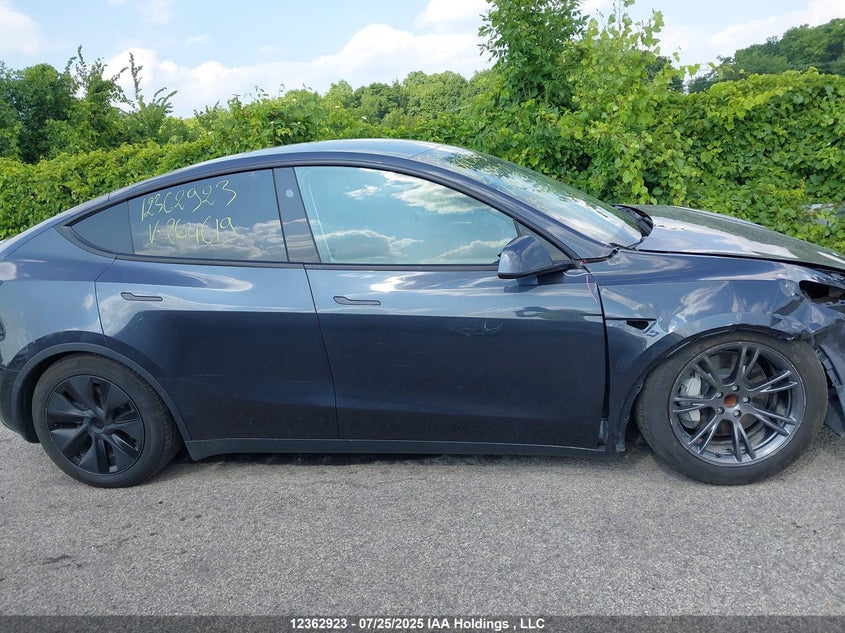 7SAYGDED2SF264619 2025 TESLA MODEL Y photo no. 14