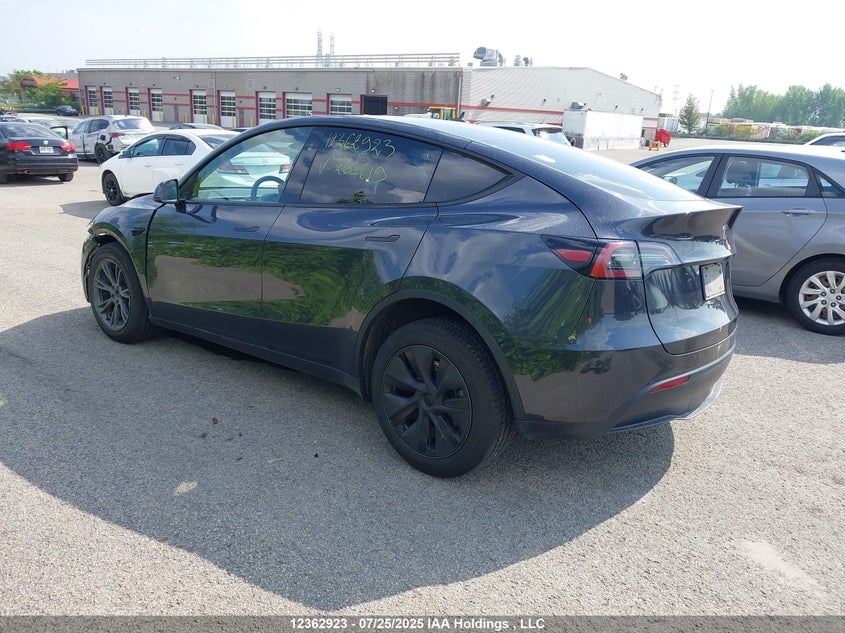 7SAYGDED2SF264619 2025 TESLA MODEL Y photo no. 3