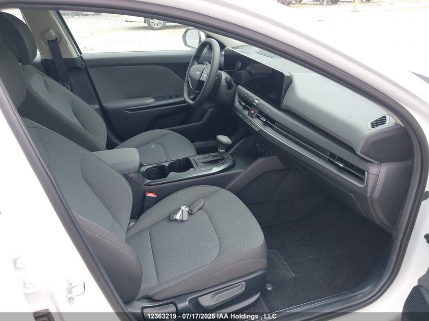 2025 Kia K4 Lx/Lxs VIN: 3KPFT4DE8SE094167 Lot: 12363219