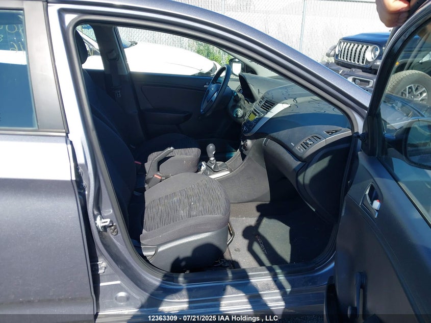 2017 Hyundai Accent VIN: KMHCT5AEXHU329946 Lot: 12363309