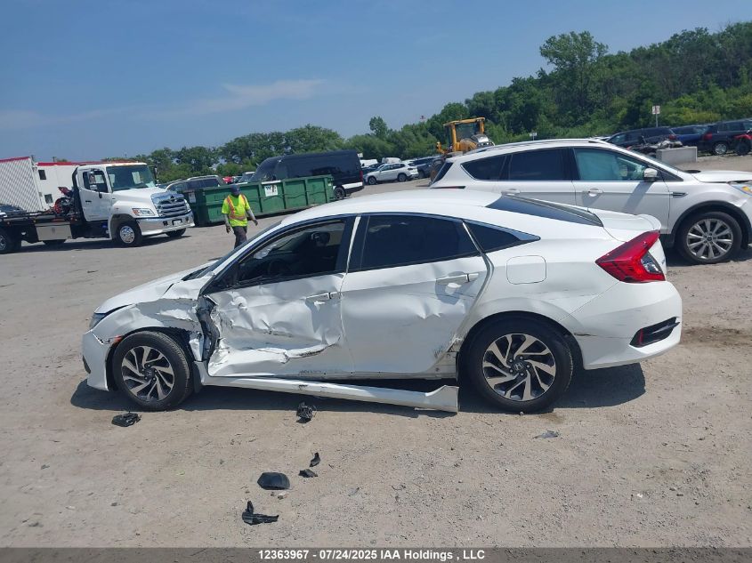 2018 Honda Civic Se VIN: 2HGFC2F64JH042582 Lot: 12363967