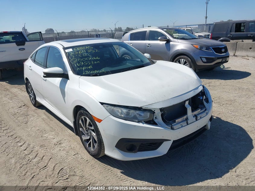 2HGFC2F87HH000466 2017 Honda Civic Ex auction photo 1