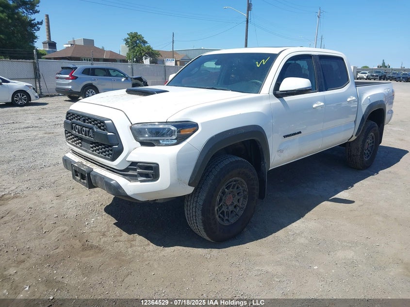 3TYCZ5AN4PT145144 2023 TOYOTA TACOMA photo no. 2