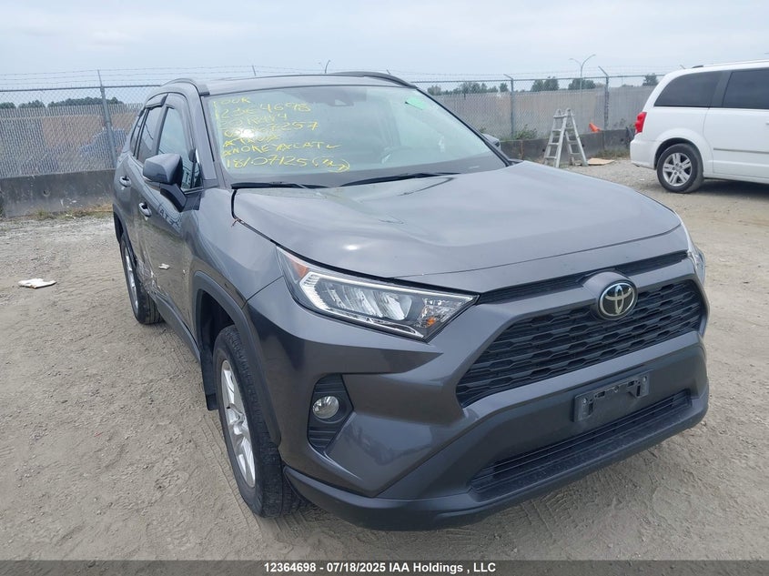 2T3R1RFV0LC067257 2020 Toyota Rav4 Xle auction photo 1