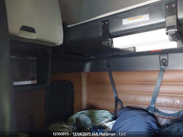 1FUJHHDR3NLMX0655 2022   photo no. 9