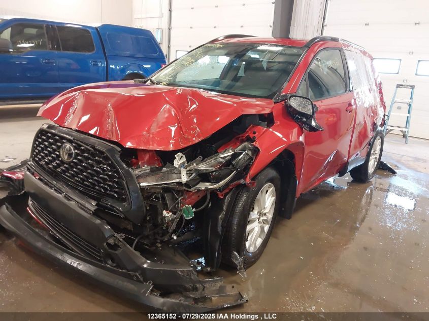 2022 Toyota Corolla Cross Le VIN: 7MUBAABG5NV032300 Lot: 12365152