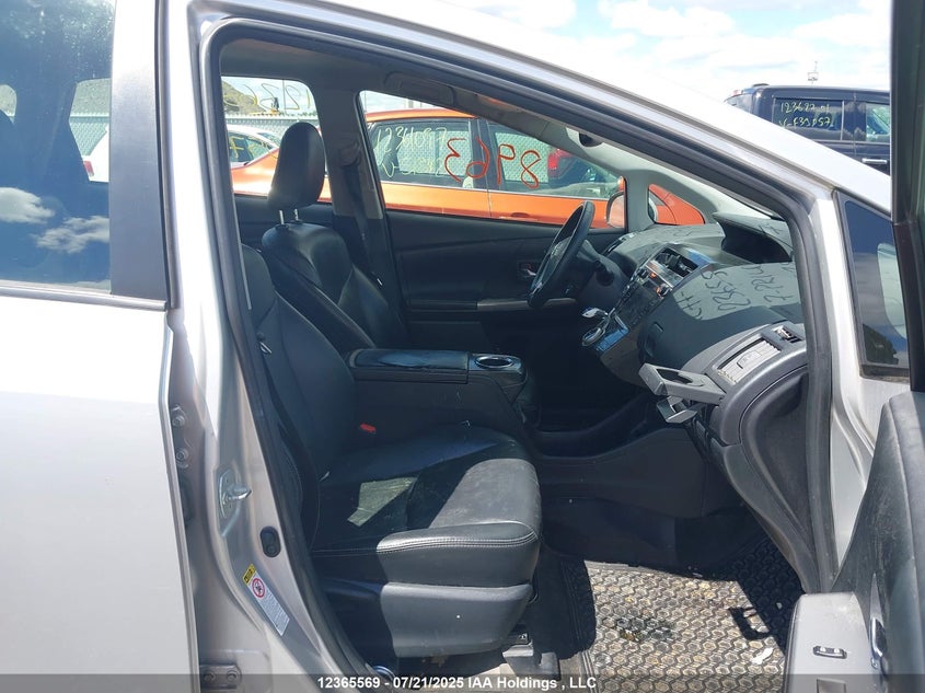 2017 Toyota Prius V VIN: JTDZN3EU9HJ057874 Lot: 12365569